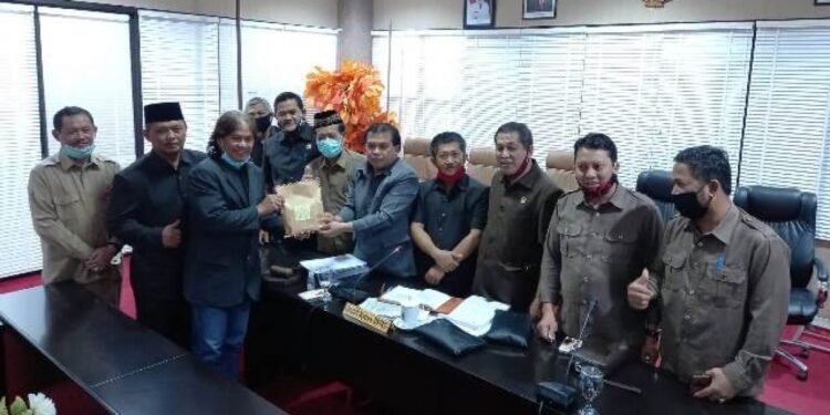 DPRD Bontang Urunan dan Bakal Galang Dana Bagi Korban Banjir Masamba