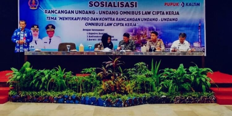 Disnaker Menggelar Sosialisasi Soal RUU Cipta Kerja