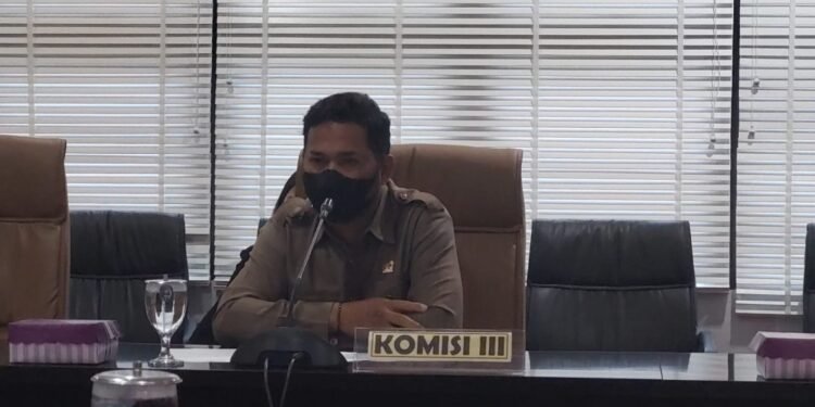 Dua Sekolah Belajar Satu Atap, Ketua Komisi III DPRD Minta Pembangunan Gedung Baru