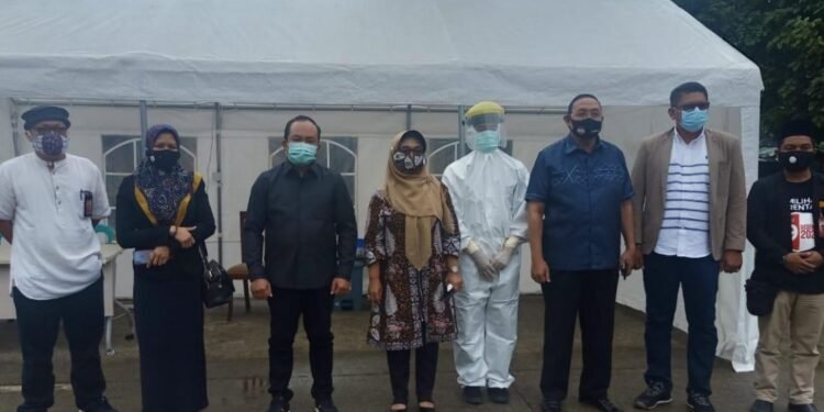 Jalani Swab, Kedua Bakal Paslon Pilkada Bontang Dinyatakan Negatif Corona