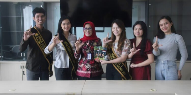 Setara dengan Cafe dan Co-Working Space, Duta Bahasa Kaltimtara Undang Anak Muda Belajar dan Berkarya di Perpustakaan DPK Kaltim