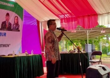 DTPHP Kutim Serahkan Puluhan Alat dan Mesin Pertanian bagi Kelompok Tani
