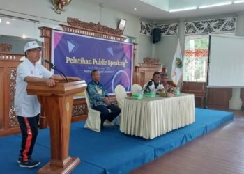 OSIS SMAN 1 Sangatta Utara dan Propkopim Setkab Kutim Gelar Pelatihan Public Speaking