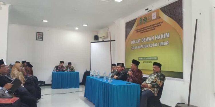 Penutupan Diklat Dewan Hakim LPTQ Kutim, Wujudkan MTQ Profesional dan Berintegritas