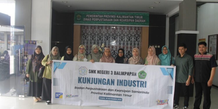 Pelajari Klarifikasi dan Tata Kelola Arsip Secara Kontekstual, SMKN 3 Balikpapan Kunjungi DPK Kaltim