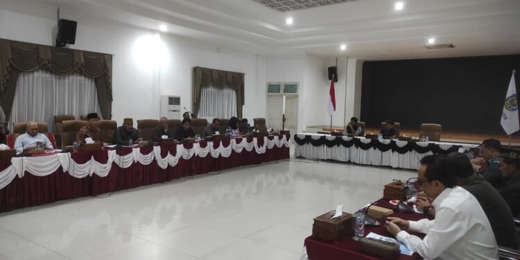 Melalui Rapat Kerja, Seluruh Fraksi di DPRD Bontang Setujui Raperda APBD-P 2024