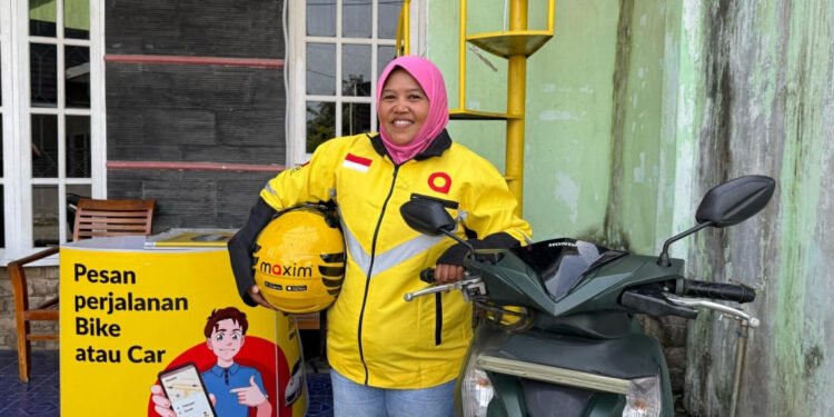 Hari Perempuan Internasional 2025: Sosok Driver Maxim Perempuan, Sang Pahlawan Ekonomi Keluarga
