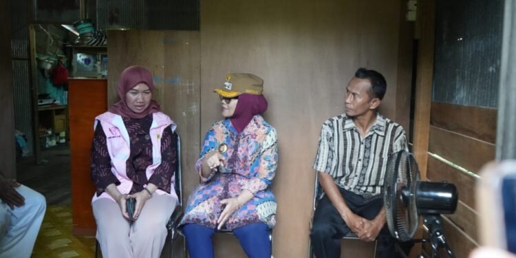 “Light Up The Dream”, 100 Warga Kurang Mampu di Bontang Kini Nikmati Listrik Mandiri