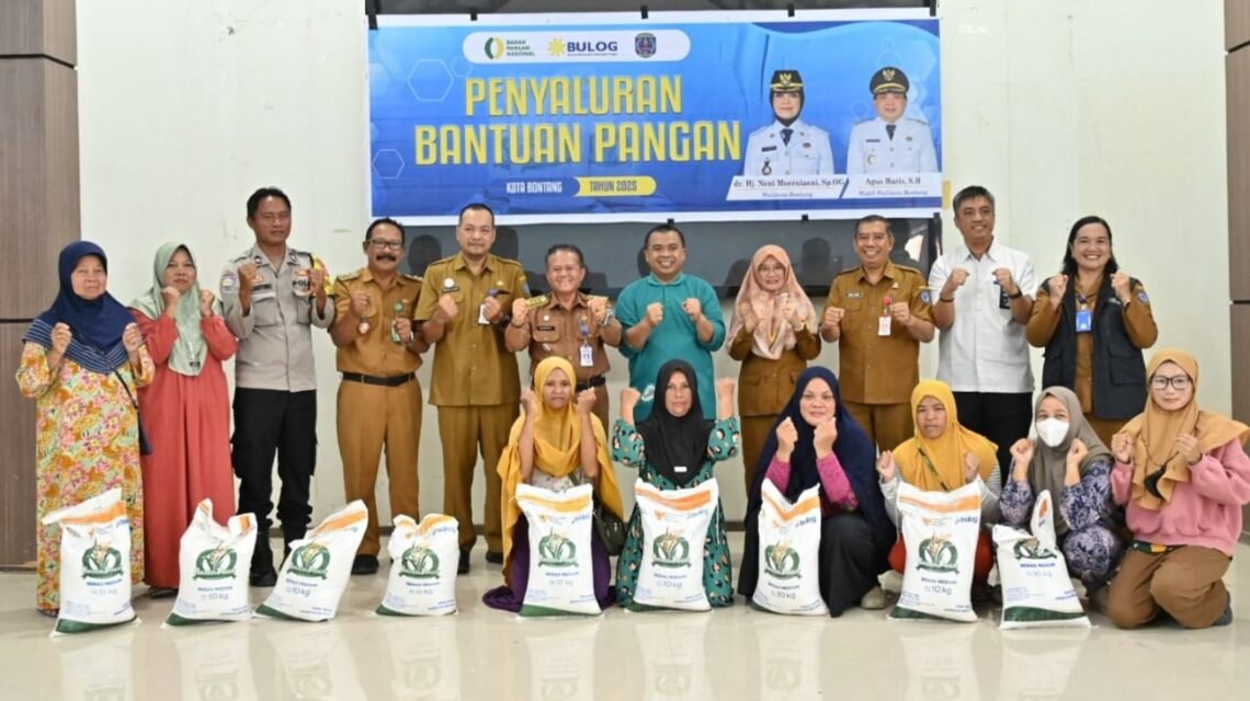 Pemkot Bontang Salurkan 82 Ton Beras bagi 4.139 Warga, Berasal dari Program PBP 2025