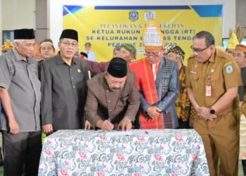 60 Perangkat RT Berbas Tengah Resmi Dilantik, Pemkot Dorong Sinergi dan Pelayanan Prima