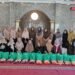 Sambut Idulfitri, Majelis Taklim Baitul Quddus Berbagi Sembako ke Warga Sekitar Mushola