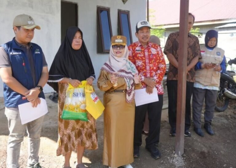 Tinjau RTLH di Bontang Lestari, Wali Kota Neni Tekankan Hunian Layak dan Pola Hidup Sehat